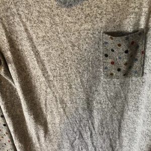 Light weight sweater